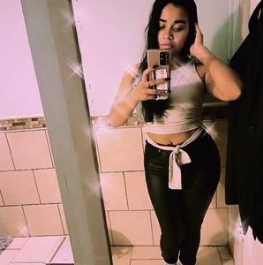 Meet your Posher, Andrea